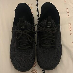 New Balance Roav Elite Men's Black Sneakers